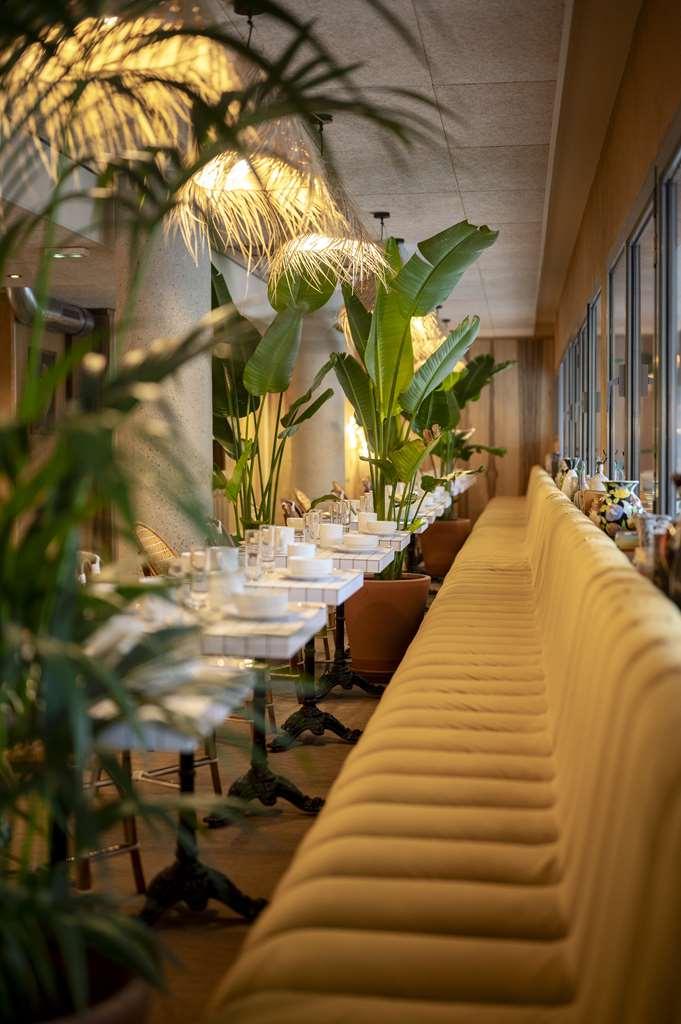 Kopster Porte De Versailles Parigi